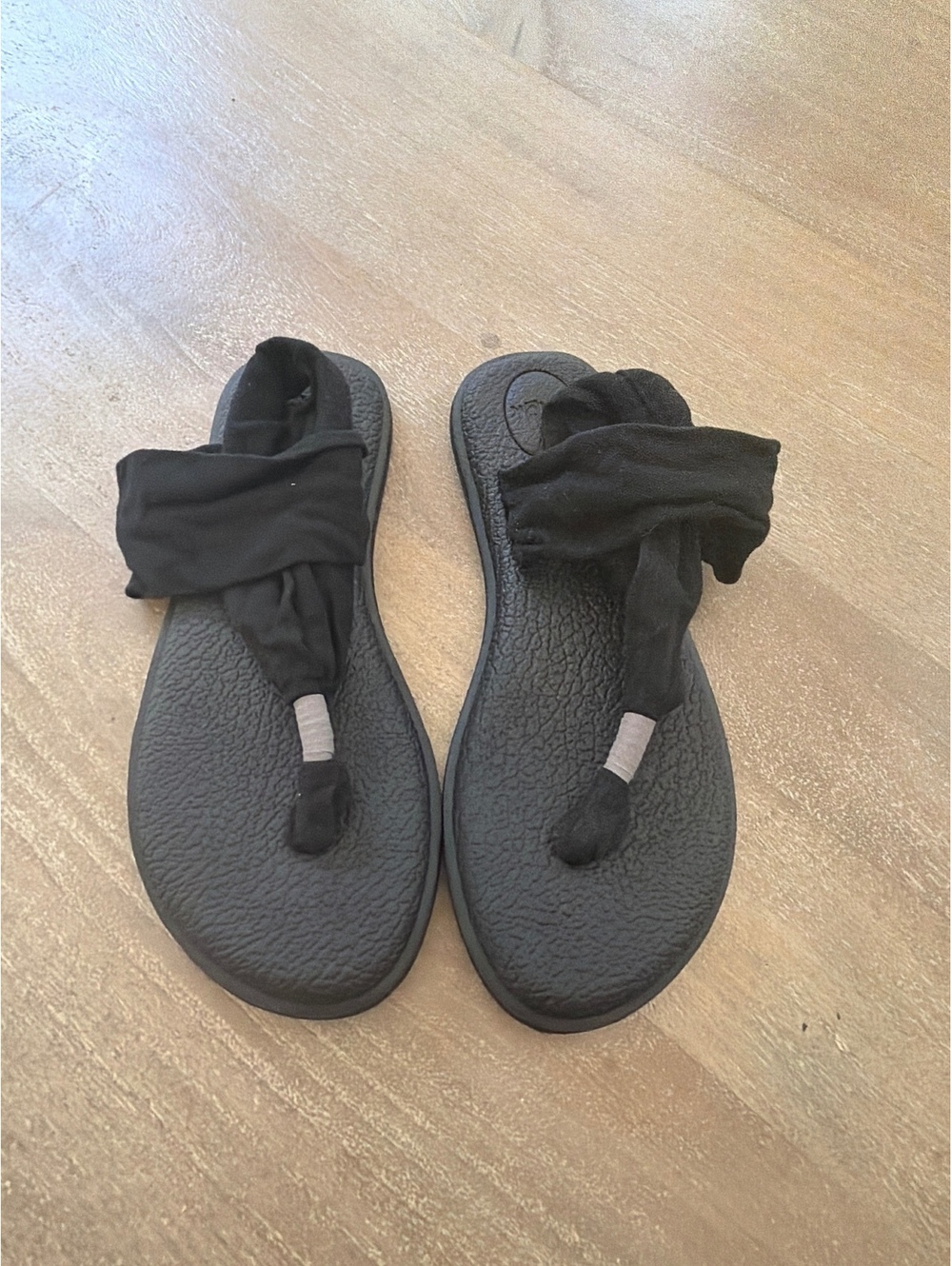 Sanuk Yoga Mat Sling Sandals Size 6 Black Fabric Wrap Comfort Flip Flop Boho